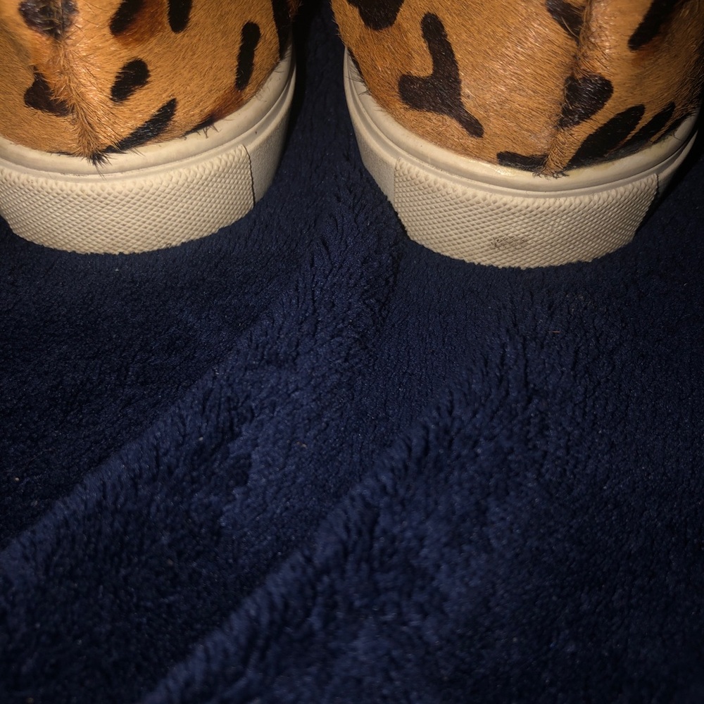 Women’s Steve Madden Calf Hair Slip Ons - Picture 4 of 8